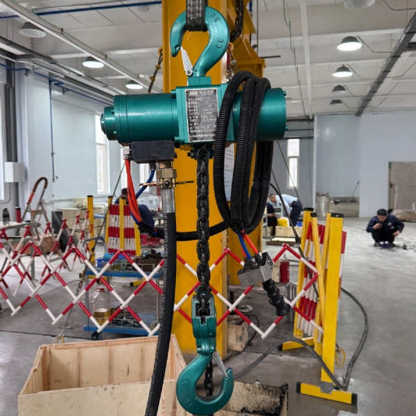 固定式1噸移動作業(yè)氣動葫蘆 體積小巧風動葫蘆 HQ1井下巷道專用